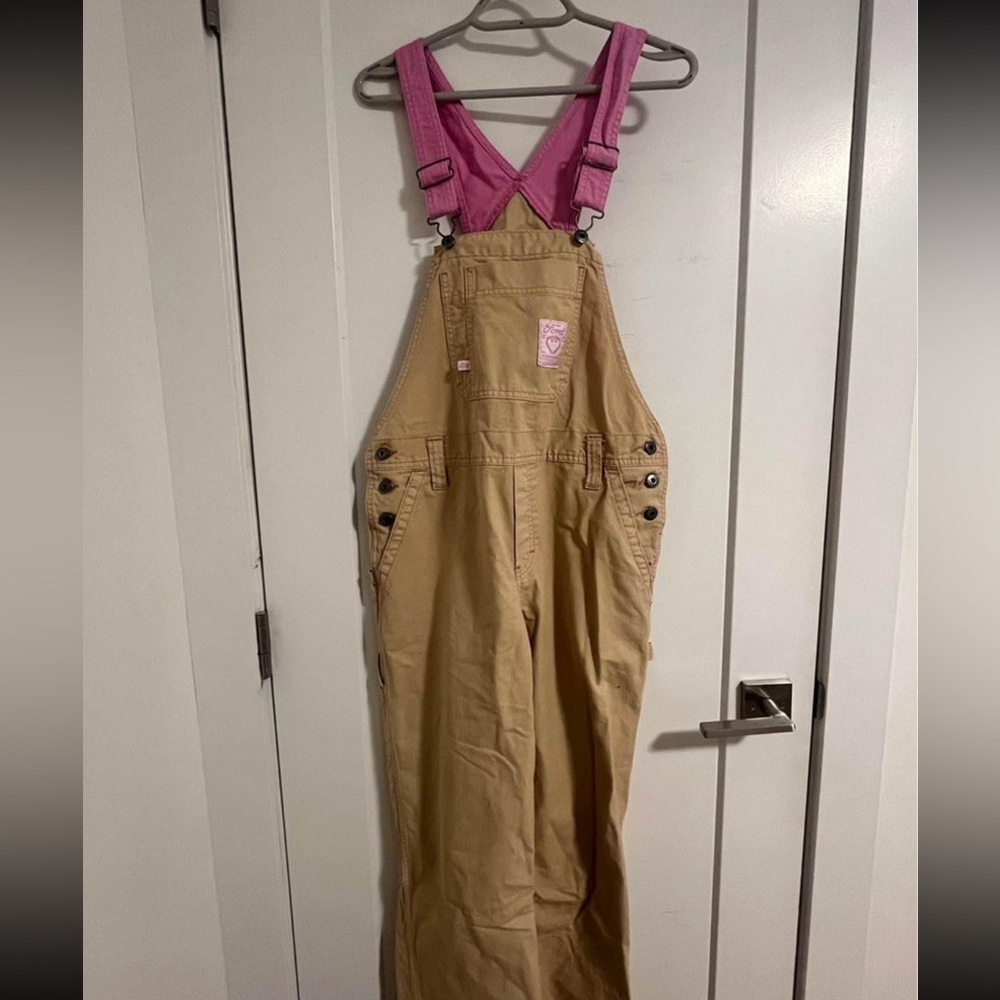 Sydney Sweeney ford overalls